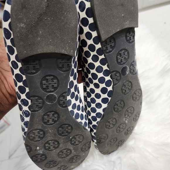 🔹️TORY BURCH🔹️ navy blue & white polka dots Ballet flats size 8 ✨️💙 - Picture 11 of 12
